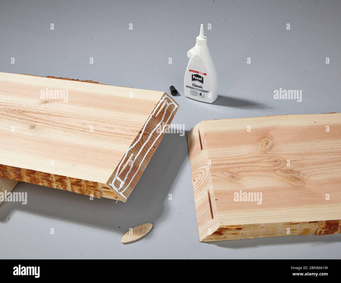 Mobili in legno fresato immagini e fotografie stock ad alta risoluzione -  Alamy