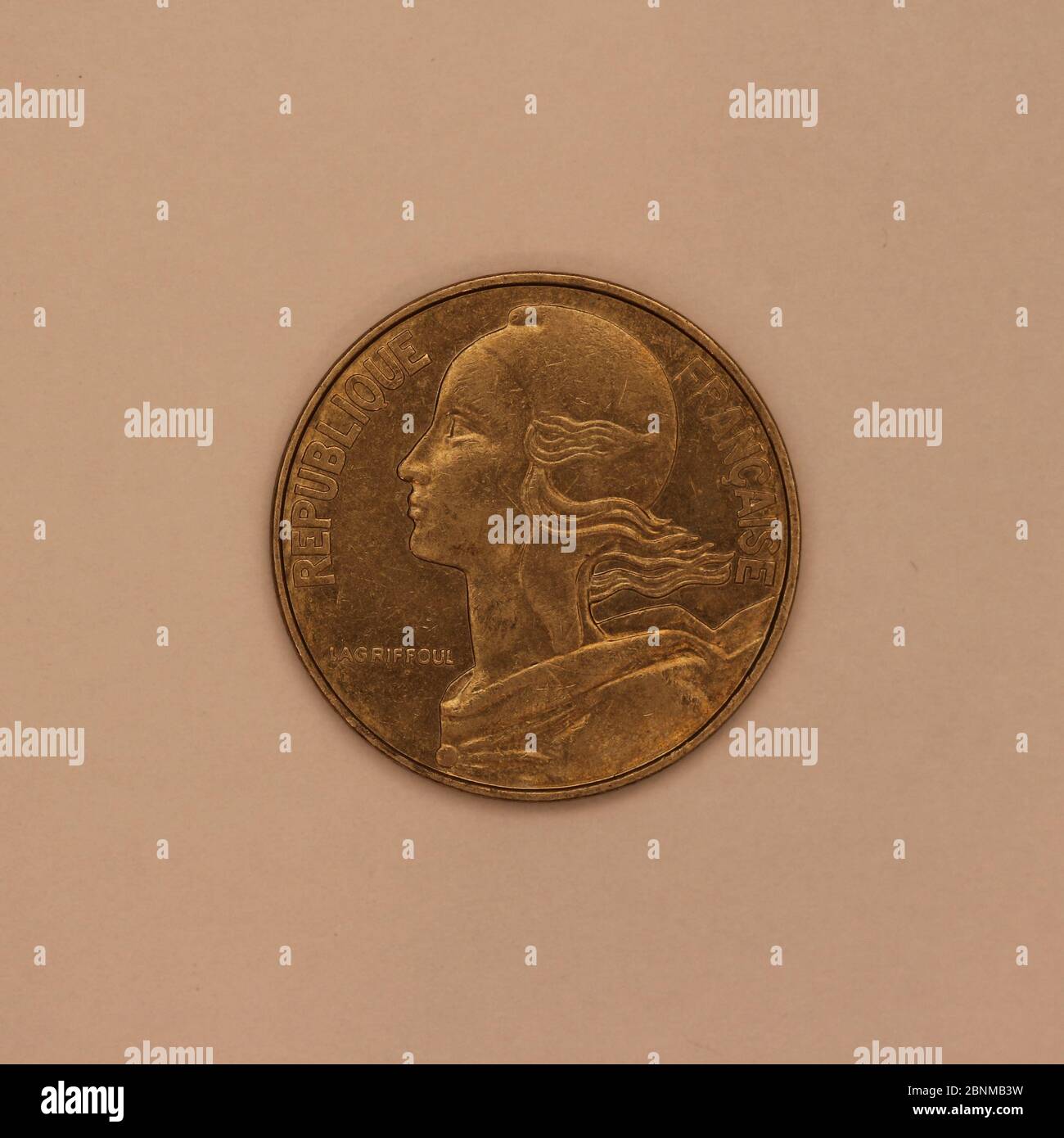 Nahaufnahme einer ehemaligen Französischen 20 centimes-Münze Foto Stock