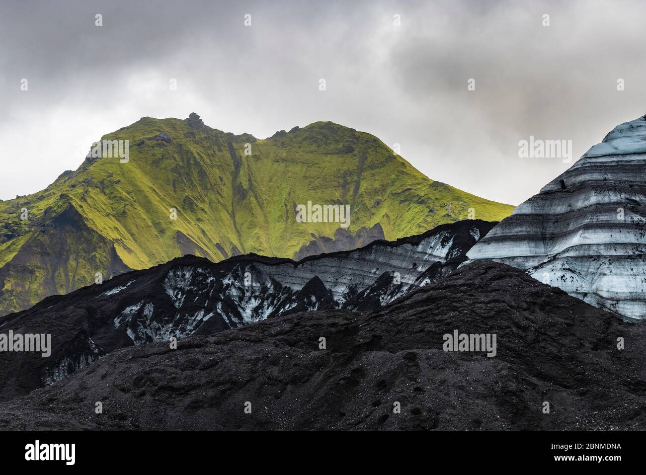 Europa, Islanda, Islanda del Sud, Vik i Myrdal, grotta di ghiaccio Katla Foto Stock