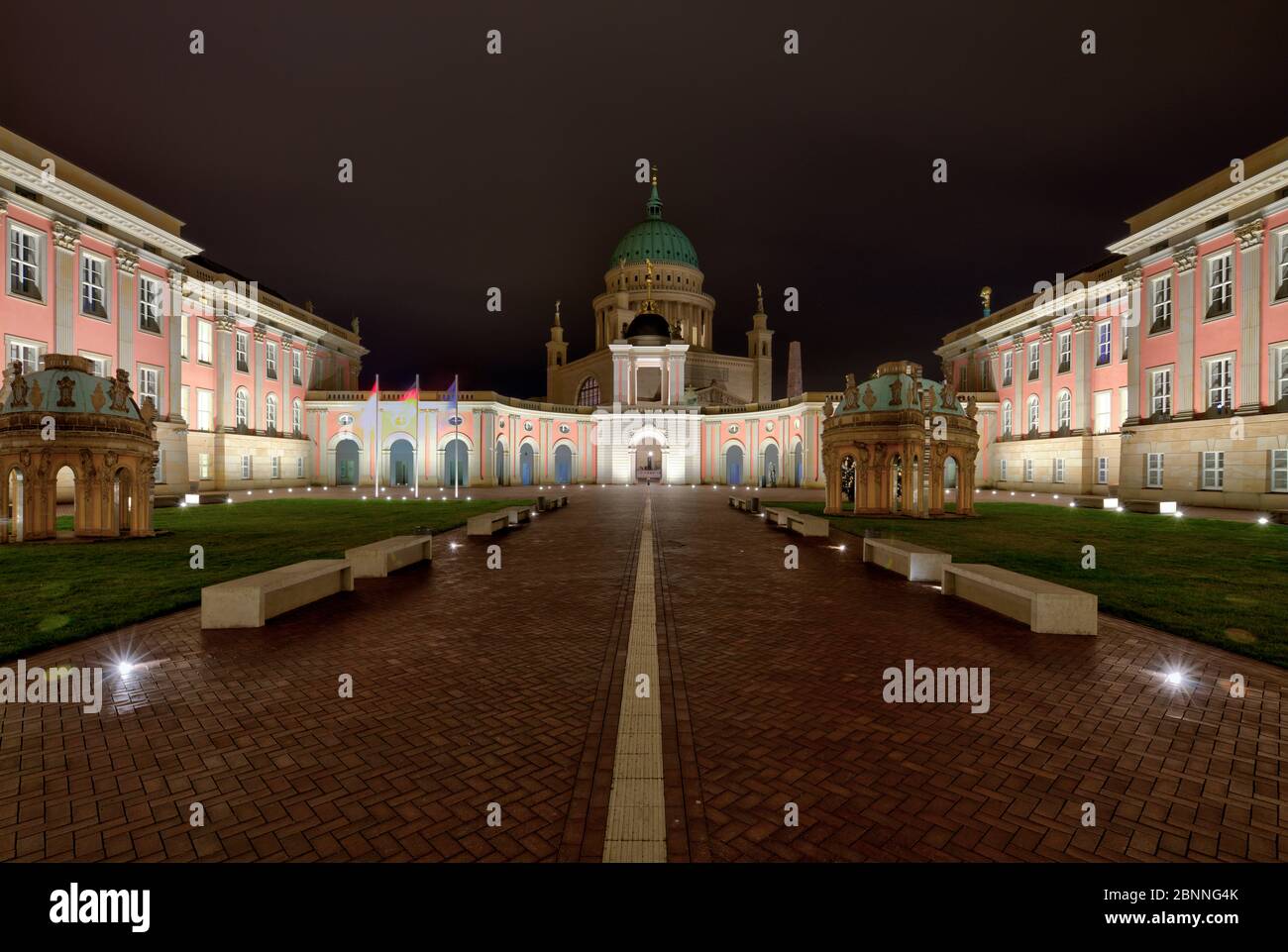 Palazzo della città, Governo dello Stato, Corte interna, ora Blu, Nikolaikirche, Potsdam, Brandeburgo, Germania, Europa Foto Stock