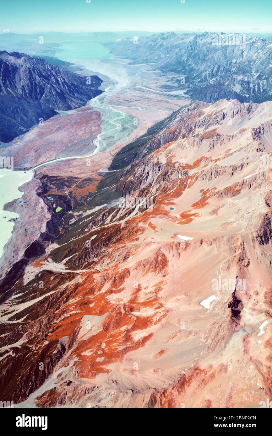 Vista sul fiume Fox dal Glacier Valley Track, dal Fox Glacier e dalla Nuova Zelanda Foto Stock