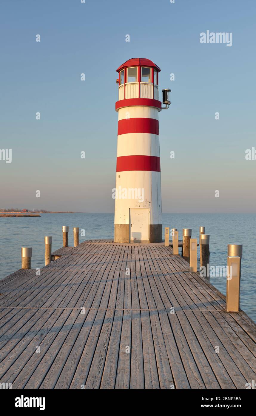 Faro di Podersdorf am See, Neusiedlersee, Burgenland, Austria Foto Stock