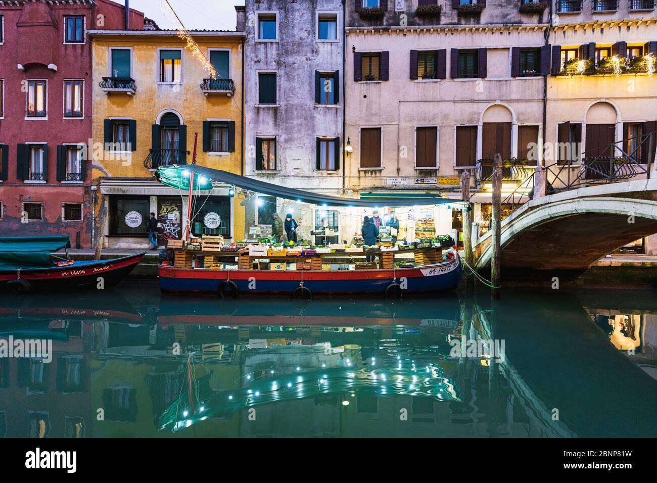 Canale in serata, Venezia, centro storico, Veneto, Italia, Italia settentrionale, Europa Foto Stock