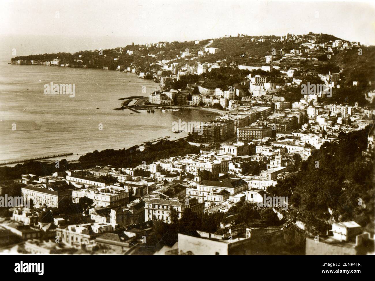 Immagine storica: Paesaggio del Colle Posillipo, a Napoli, Italia Foto Stock