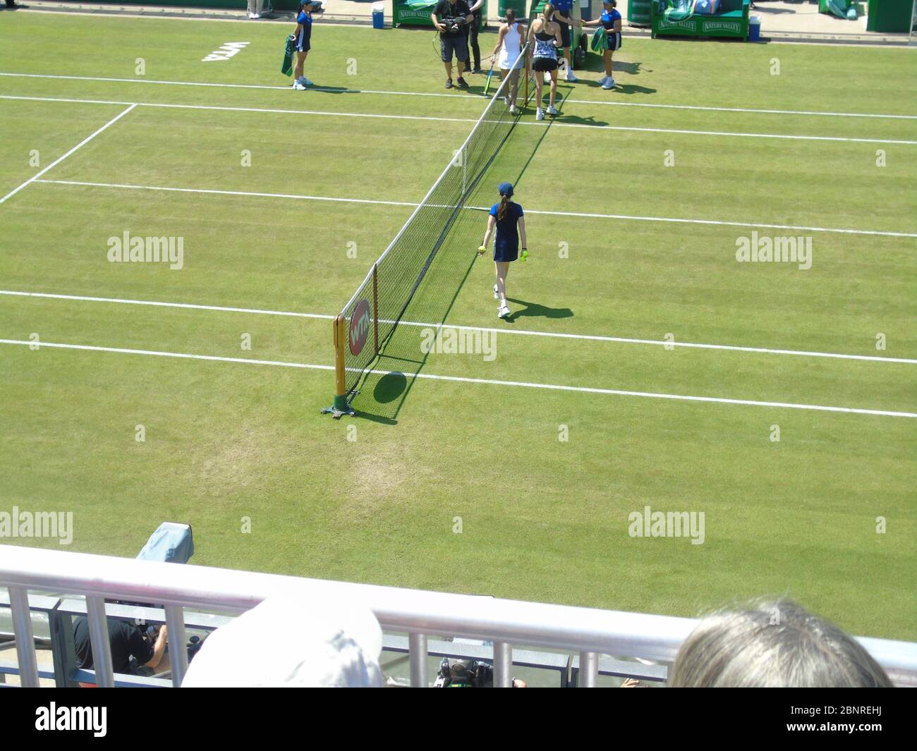 Un campo da tennis in erba a Birmingham, Inghilterra, Regno Unito. Il Nature Valley Classic il 22 giugno 2018 per le finali dei quarti femminili Foto Stock