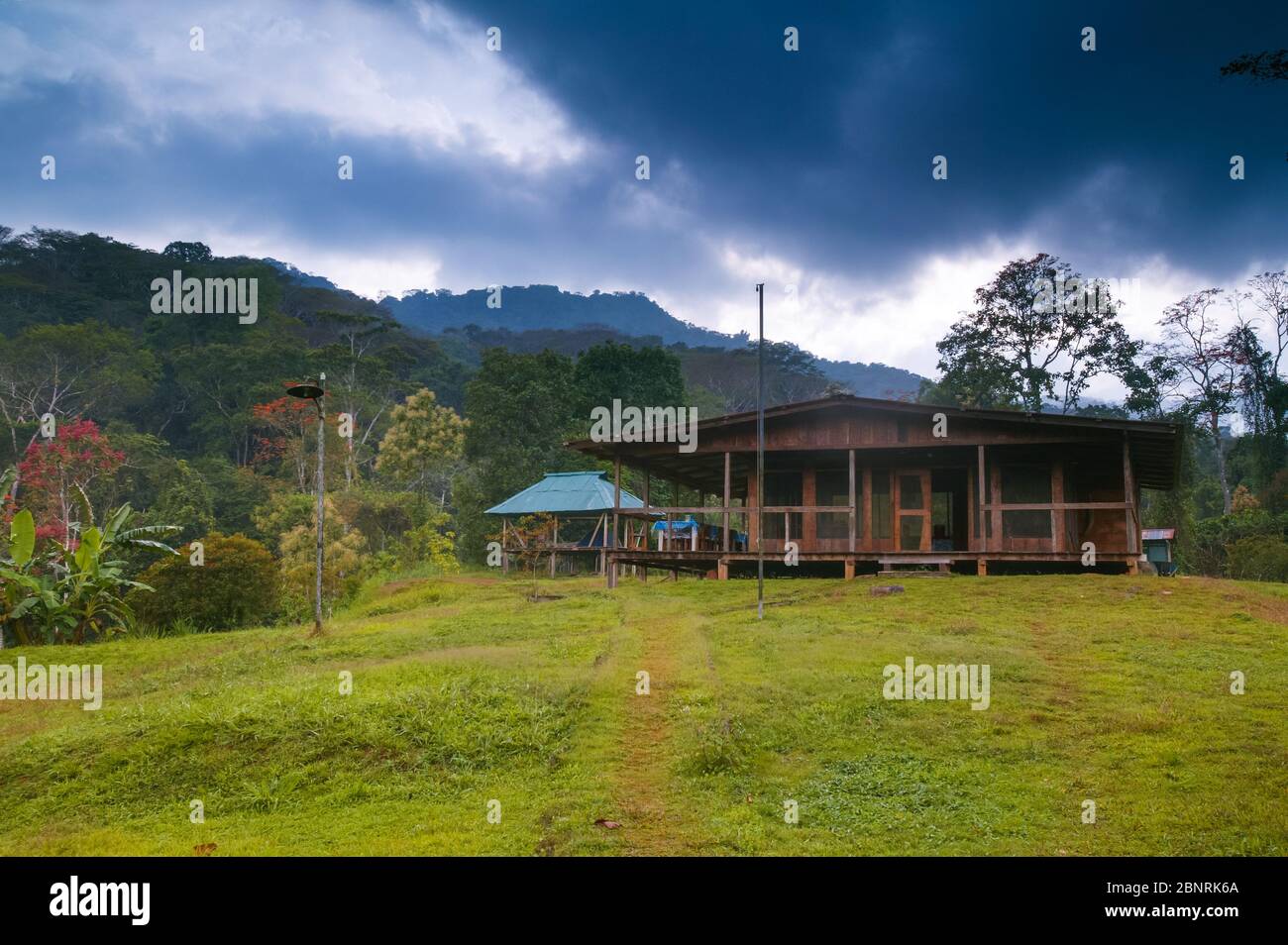 Casa a Cana campo stazione, Darien parco nazionale, provincia Darien, Repubblica di Panama. Foto Stock