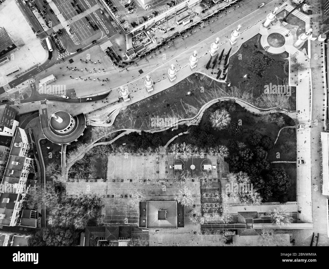 Parque de la España industriale o Parco industriale Spagna vista aerea Barcellona Catalogna Spagna. Il parco è stato costruito nel 1985 su un vecchio tessuto Foto Stock