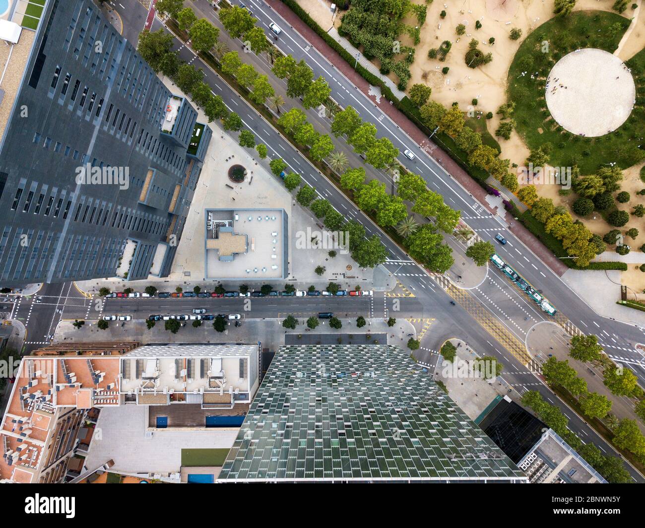 Poblenou vista aerea Me by Sol Melia Hotel e Parco Centrale di Poblenou Barcellona Catalogna Spagna. Il Parco Centrale di Poblenou, "El Parc del CEN Foto Stock