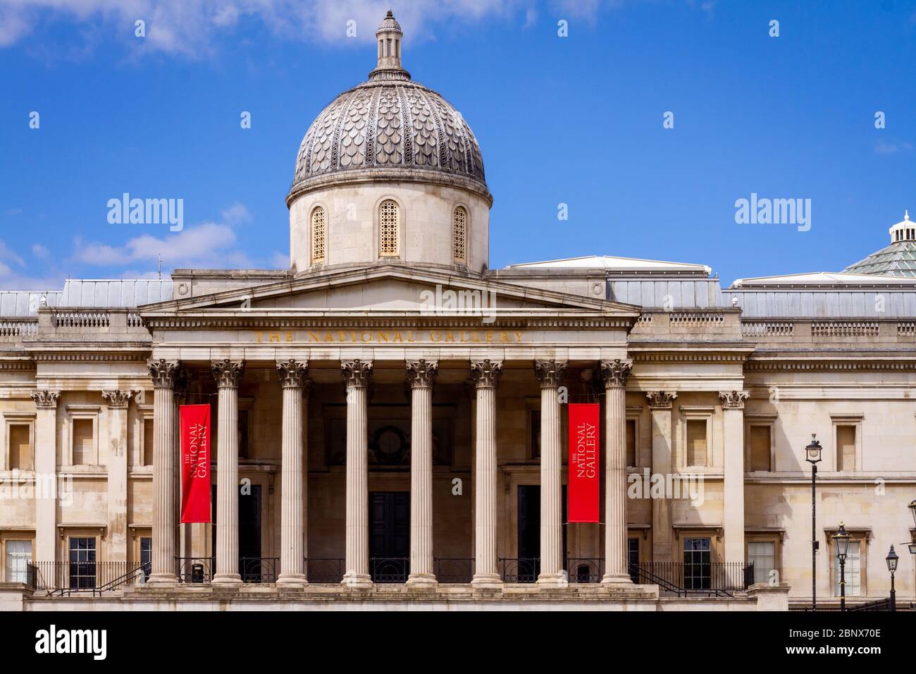 Londra, Regno Unito - 15 maggio 2020: La National Gallery è deserta - Londra a Lockdown Foto Stock