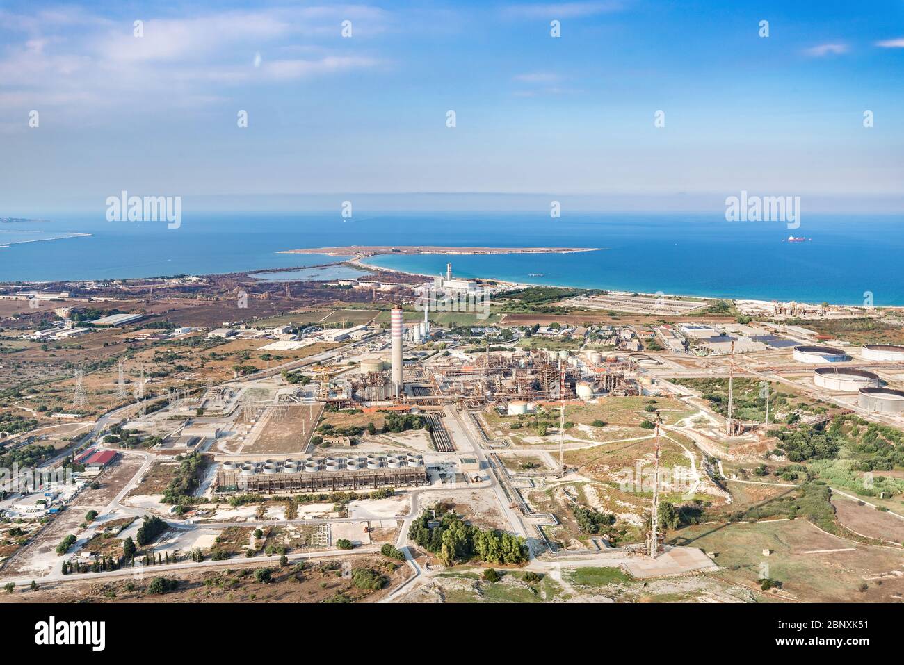 Zona industriale di Siracusa Sicilia, vista aerea Foto Stock