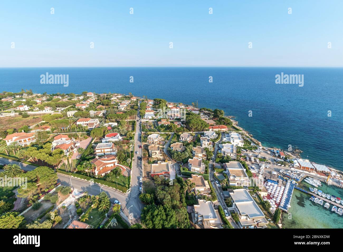Veduta aerea di un villaggio turistico di Siracusa Sicilia Foto Stock