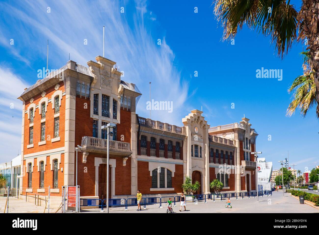 Valencia, Spagna: 14 giugno 2015 - Varadero pubblico nella zona di la Marina de València, Spagna Foto Stock
