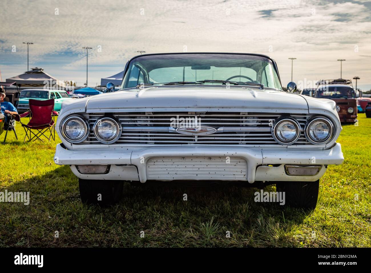 Daytona Beach, FL / USA- 24 novembre 2018: 1960 Chevrolet Impala 2 porte hardtop alla caduta 2018 Daytona Turkey Run. Foto Stock