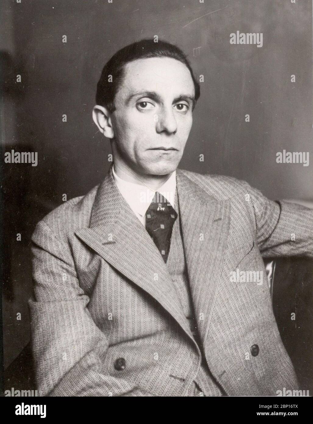 Joseph Goebbels, Heinrich Hoffmann fotografa 1933 il fotografo ufficiale di Adolf Hitler, e un politico e editore nazista, che era un membro del circolo intimo di Hitler. Joseph Goebbels Foto Stock