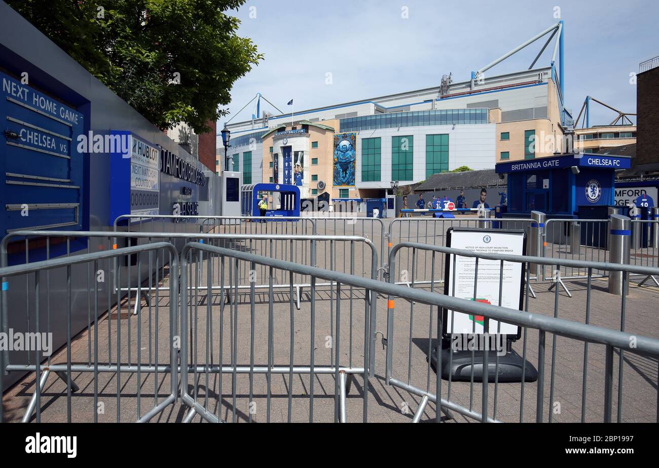 Stamford Bridge, casa di Chelsea, oggi avrebbe dovuto vedere Chelsea affrontare Wolverhampton Wanderers in quello che sarebbe stato il loro ultimo gioco della Premier League della stagione 19/20. Foto Stock