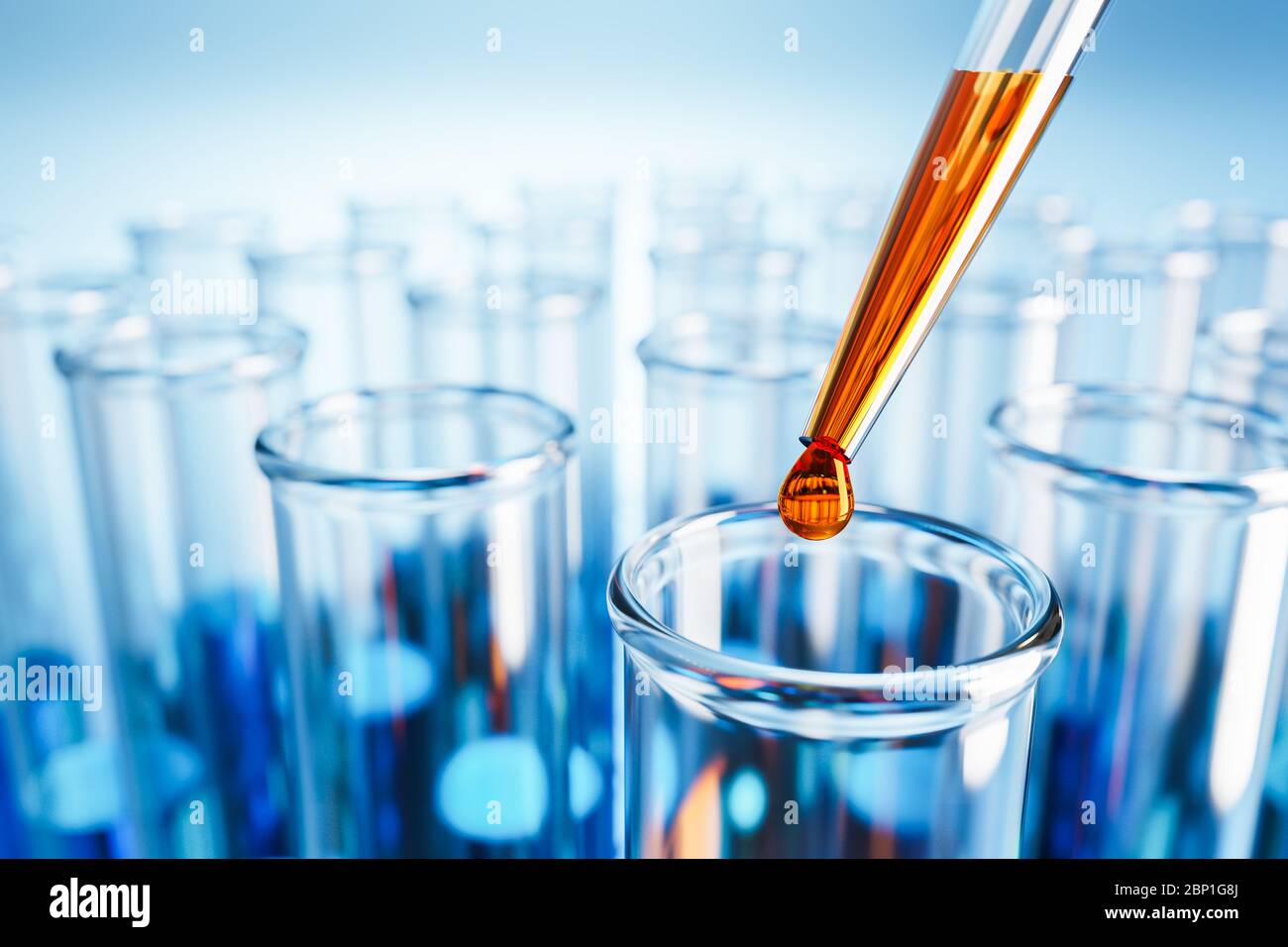 Provetta da analizzare con liquido arancione o blu. Vetro contagocce con una goccia arancione sopra. Laboratorio di prova, test SARS-COV-2, test chimico faci Foto Stock