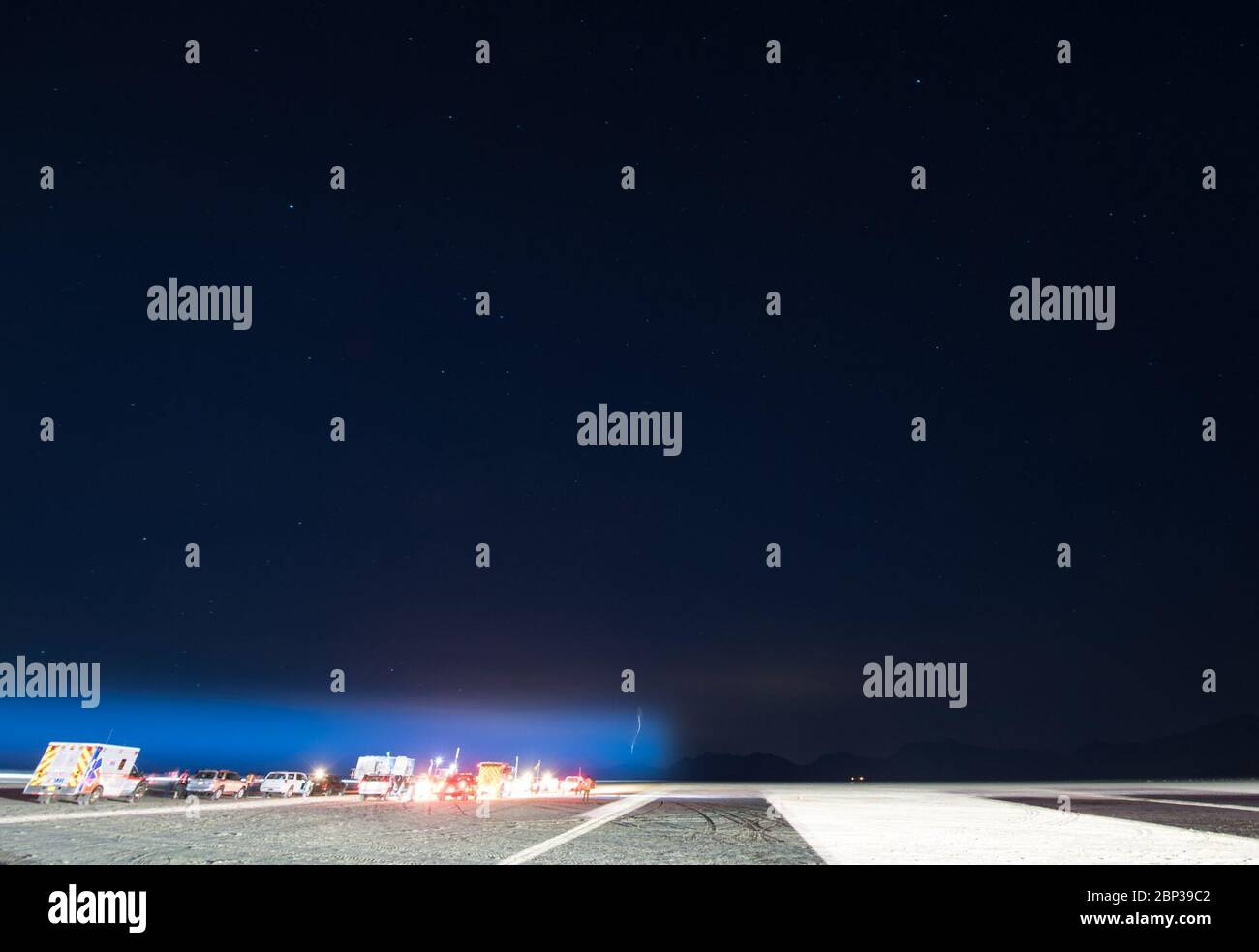 Il 22 dicembre 2019, il Boeing CST-100 Starliner ha completato con successo il suo Orbital Flight test, atterrando a White Sands, nuovo Messico. Il test, che seguì il lancio della navicella da Cape Canaveral, fu una parte cruciale del Commercial Crew Program della NASA. Foto Stock