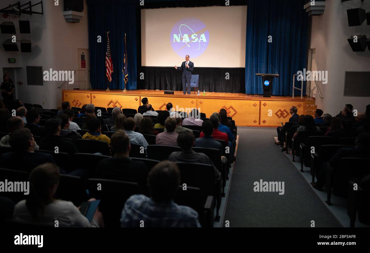 Il 10 febbraio 2020, l'amministratore della NASA Jim Bridenstine si rivolse ai dipendenti dello Stennis Space Center vicino a Bay St. Louis, Mississippi, seguendo il discorso sullo stato della NASA, discutendo gli obiettivi e i risultati della NASA. Foto Stock