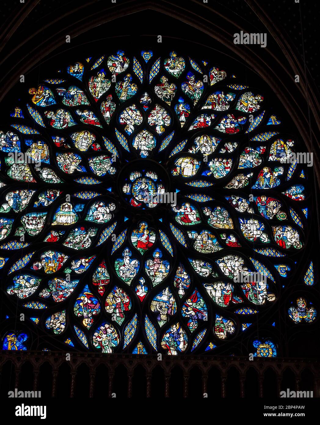 Vetrate rosa Cattedrale di Notre Dame, Parigi, Francia Foto Stock