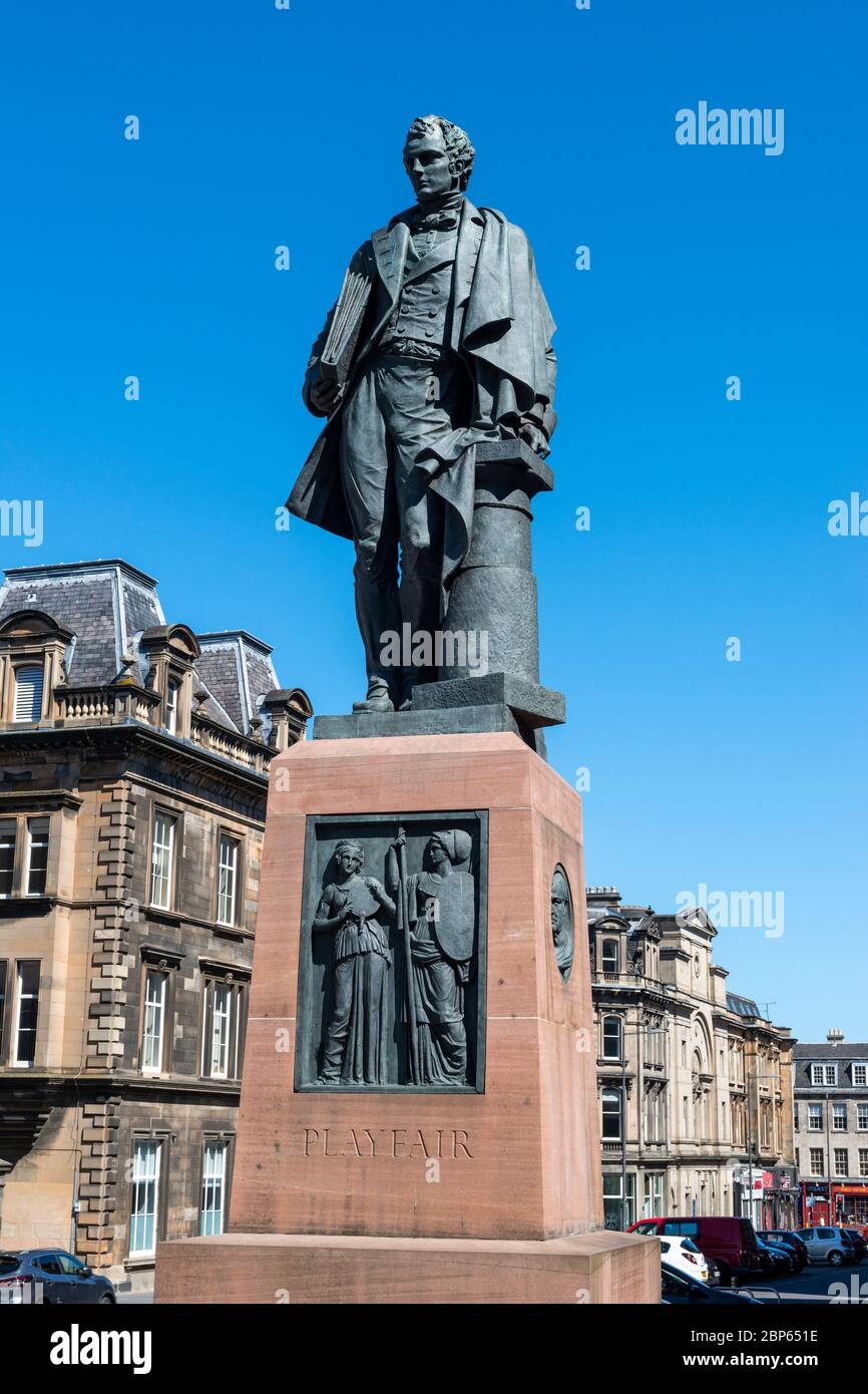 William Henry Playfair Statua su Chambers Street a Edimburgo, Scozia, Regno Unito Foto Stock