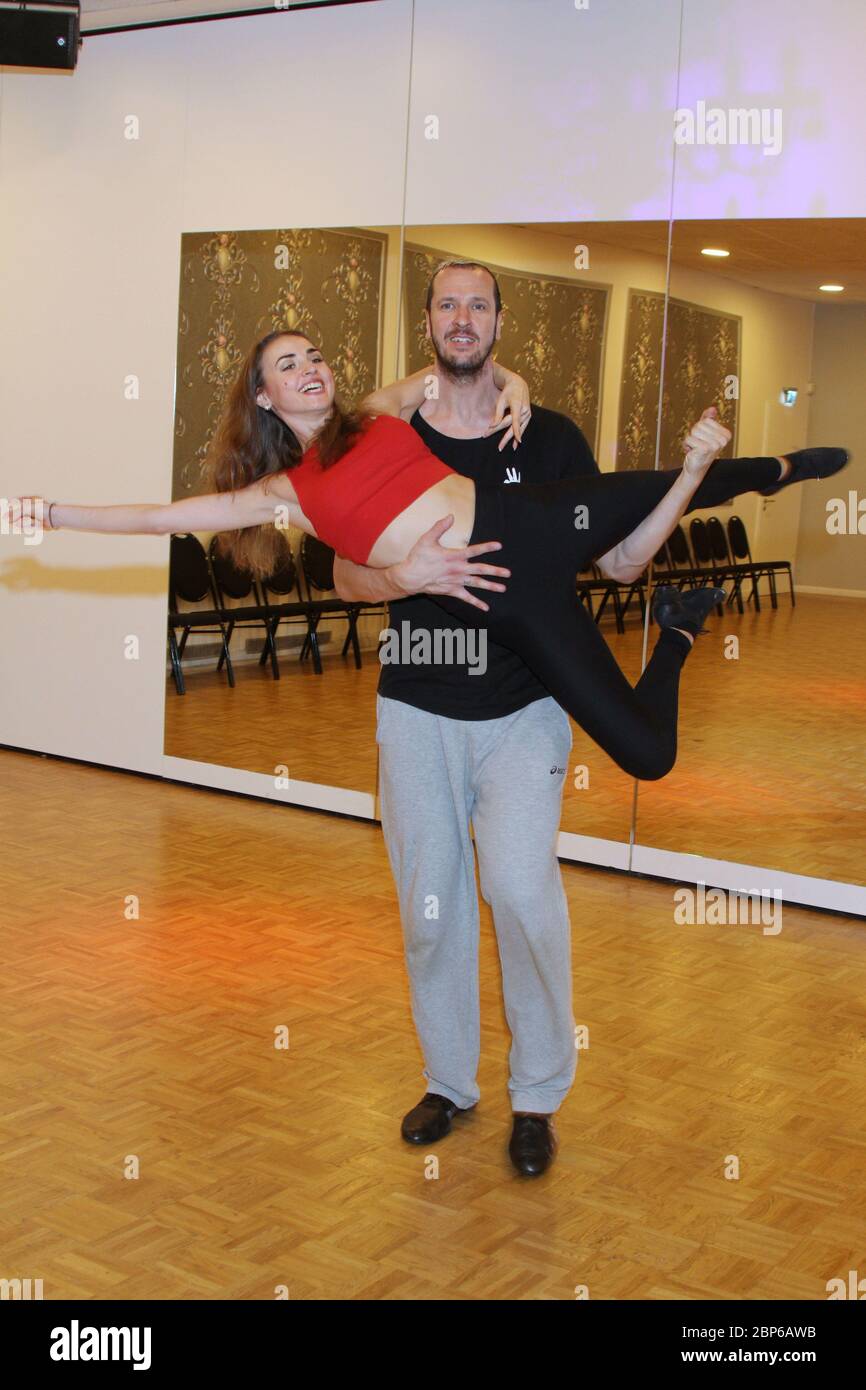 Pascal 'Pommes' galline, Ekaterina Leonova, formazione per Lets Dance, Scuola di ballo Ring 3 Poppenbuettel, Amburgo, 06.05.2019 Foto Stock