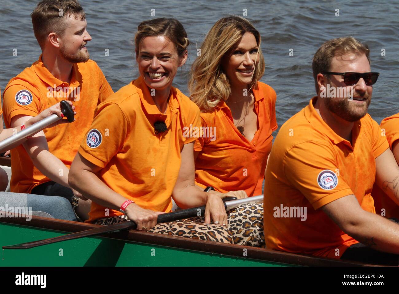 Susanne Boehm, Yasmina Filali, gara di Dragon Boat della Michael Stich Foundation, Alexa am Alster, Amburgo, 14.06.2019 Foto Stock