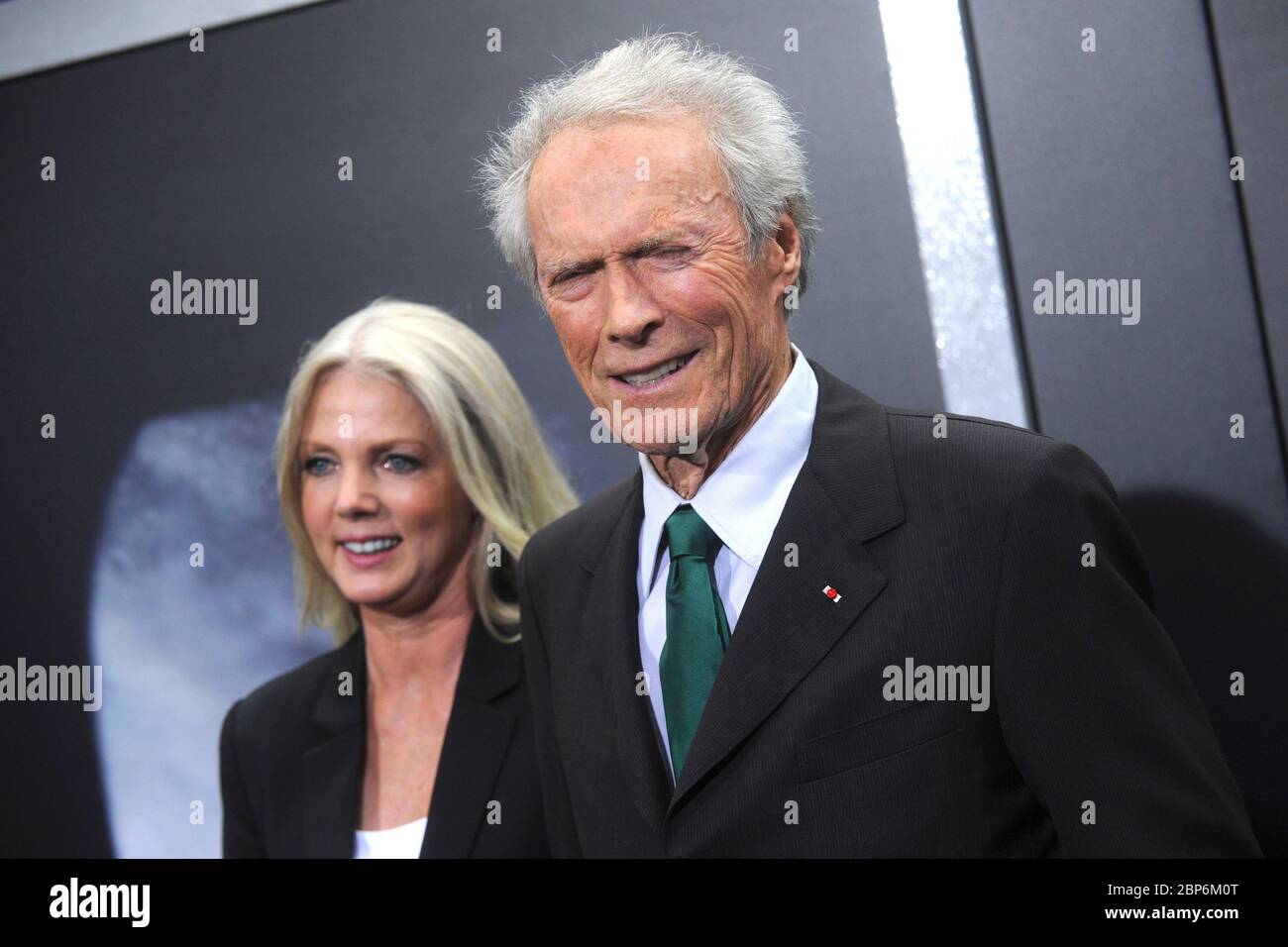 New York. 6 Settembre 2016. Christina Sandera e Clint Eastwood partecipano alla prima "Sully" di New York ad Alice Tully Hall, Lincoln Center il 6 settembre 2016 a New York City. | utilizzo in tutto il mondo credito: dpa/Alamy Live News Foto Stock