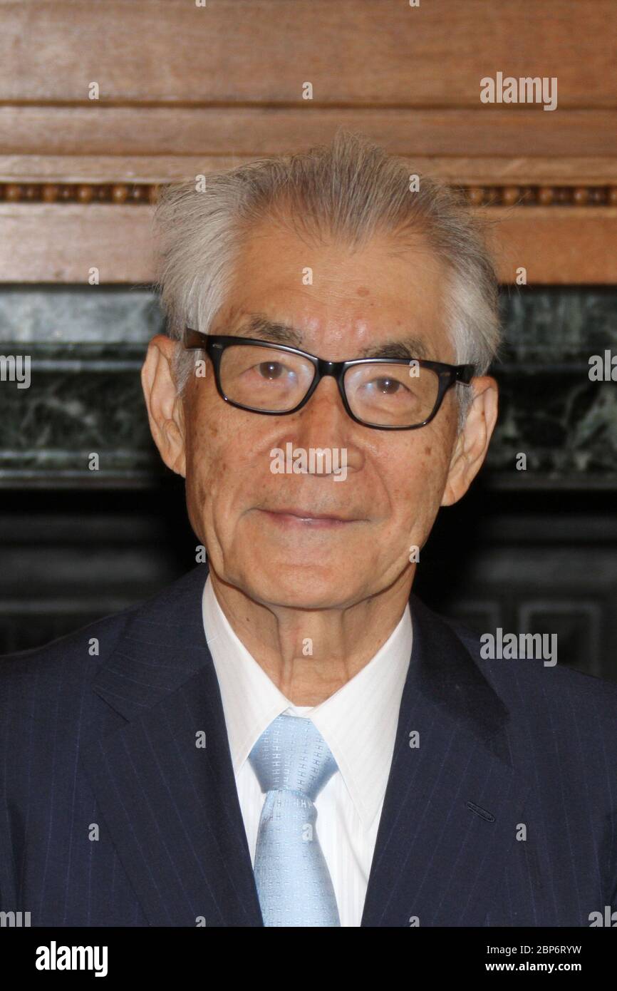 Premio Nobel Prof. Tasuku Honjo, entrata nel Libro d'Oro della Città di Amburgo dal Prof. Tasuku Honjo, Municipio di Amburgo, 04.07.2019 Foto Stock