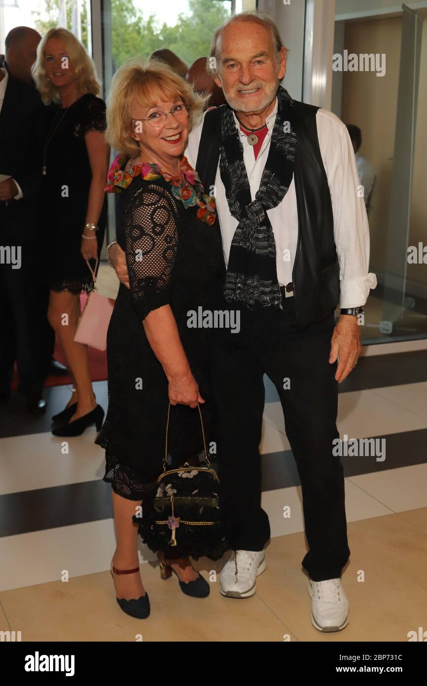 Madeleine Lierck-Vienna,Claud-Dieter Clausnitzer,3000 episodi Red Roses,Castanea Forum,Lüneburg,10.08.2019 Foto Stock