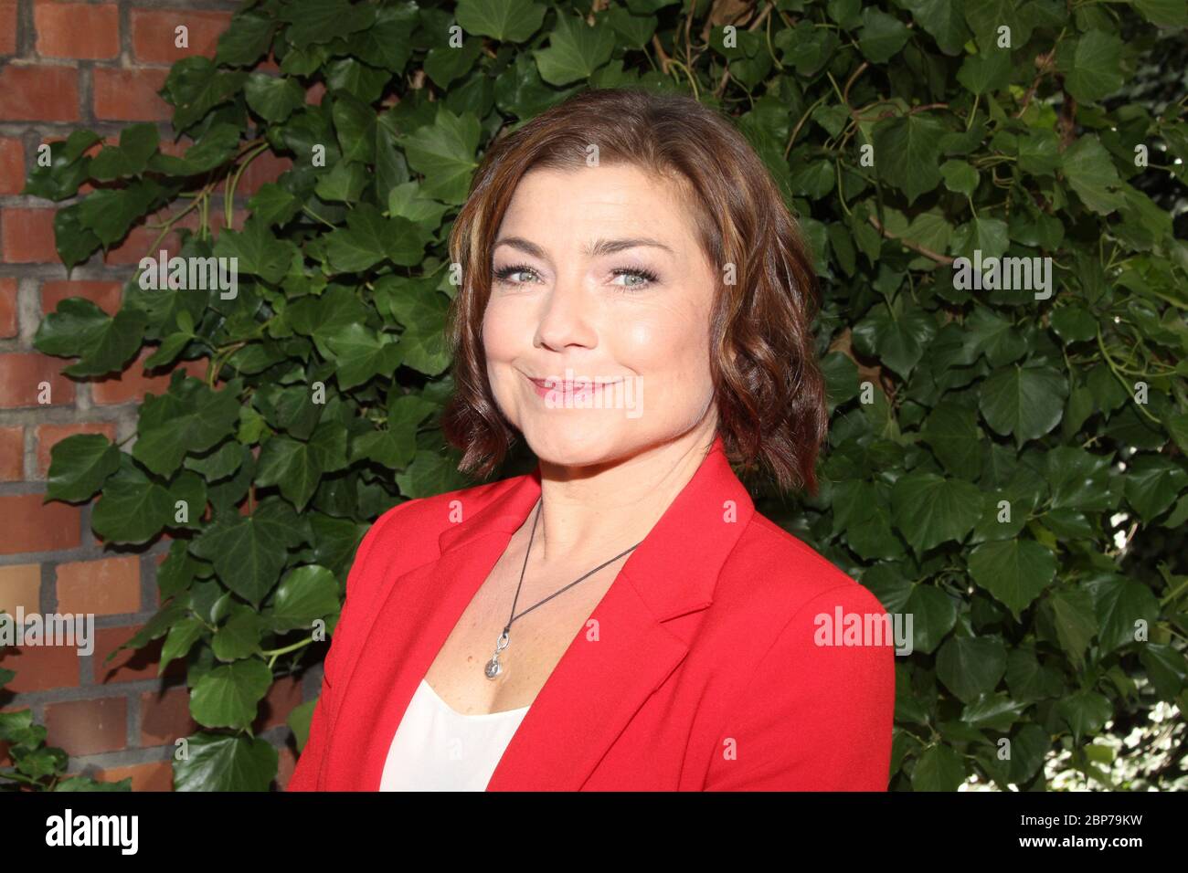 Claudia Schmutzler, Photocall 17° stagione Red Roses, Briese Studios Hamburg, 16.09.2019 Foto Stock