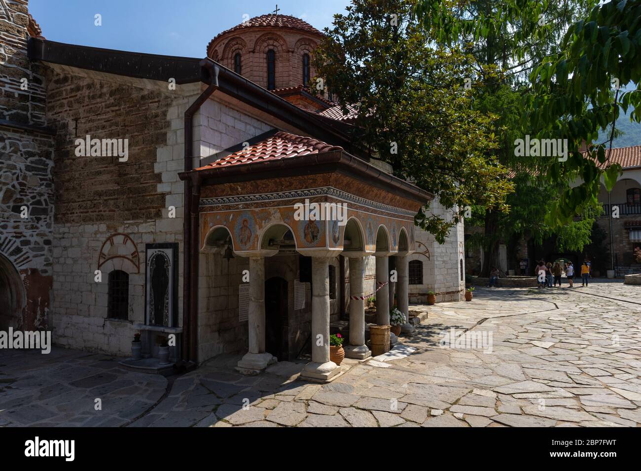 BACHKOVO, BULGARIA - 04 LUGLIO 2019: Il Monastero di Bachkovo della Dormizione dei Teotokos. La Chiesa Madre della Vergine Maria. Foto Stock