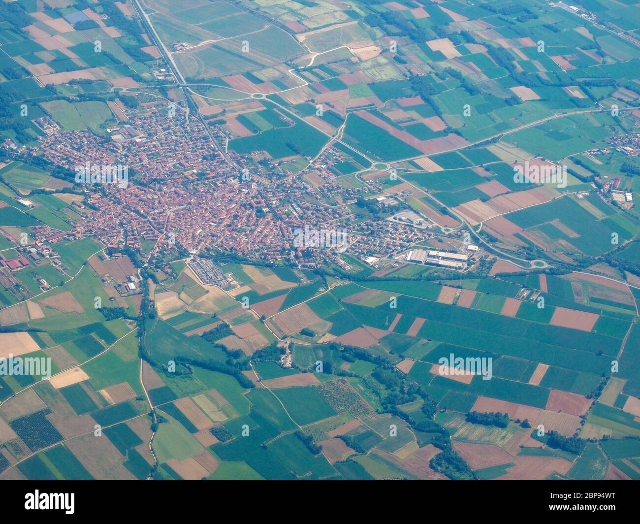 Vista aerea della provincia di Torino in Piemonte vicino aeroporto di Torino Caselle Foto Stock