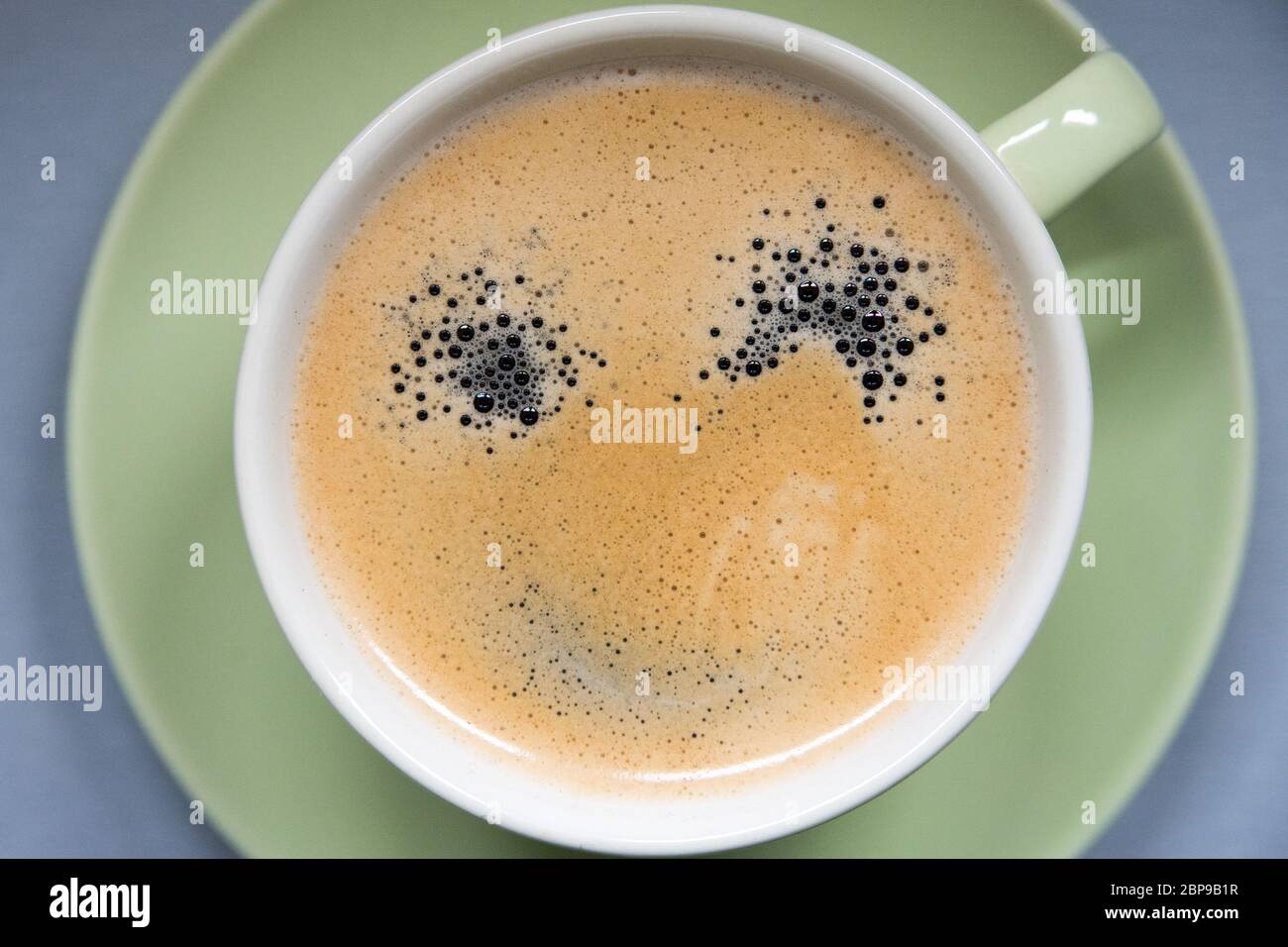 Caffè nero con volto felice © Wojciech Strozyk / Alamy Stock foto Foto Stock