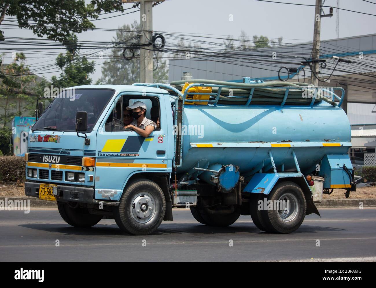 Chiangmai, Thailandia - Aprile 21 2020: Privato di fogna camion. Foto sulla strada n°121 a circa 8 km dal centro di Chiangmai, thailandia. Foto Stock