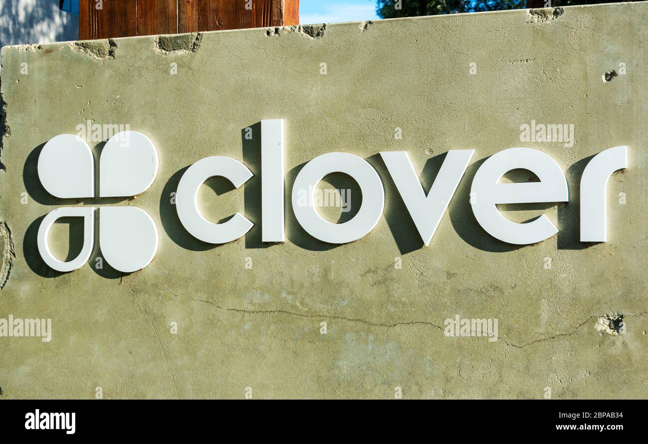 Logo Clover presso la sede centrale della Clover Network. Clover è una piattaforma point of sale Android basata su cloud di proprietà di First Data Corporation - Sunnyvale, Foto Stock