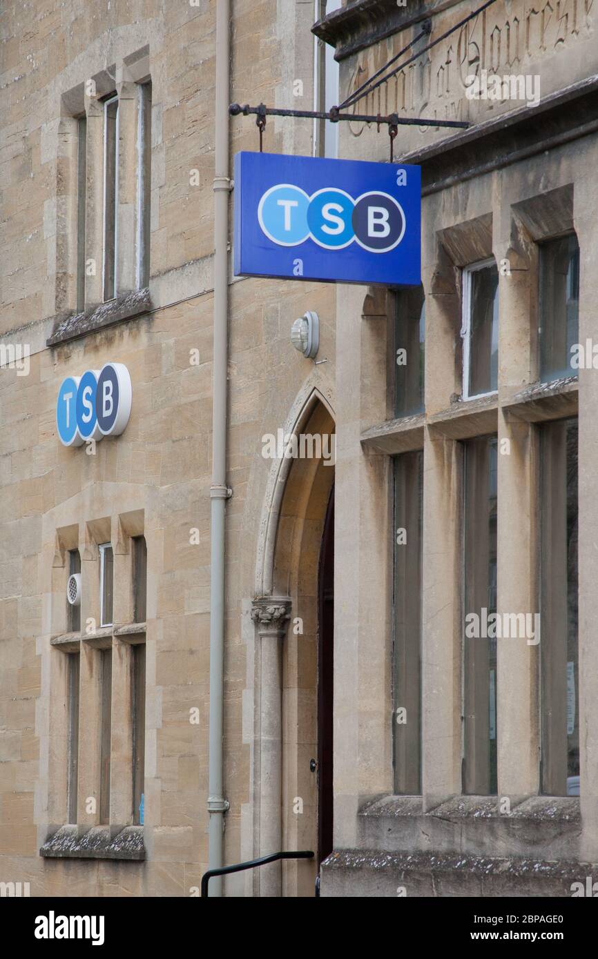 La filiale Burford della TSB Bank nell'Oxfordshire, Regno Unito Foto Stock