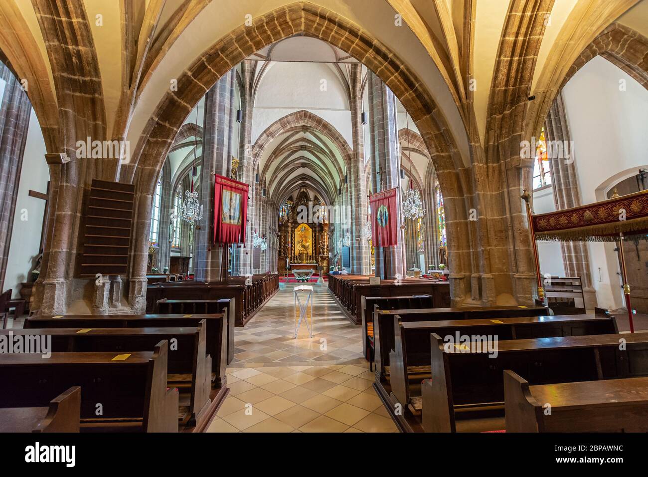 Vista interna della Chiesa storica di Perchtoldsdorf Foto Stock