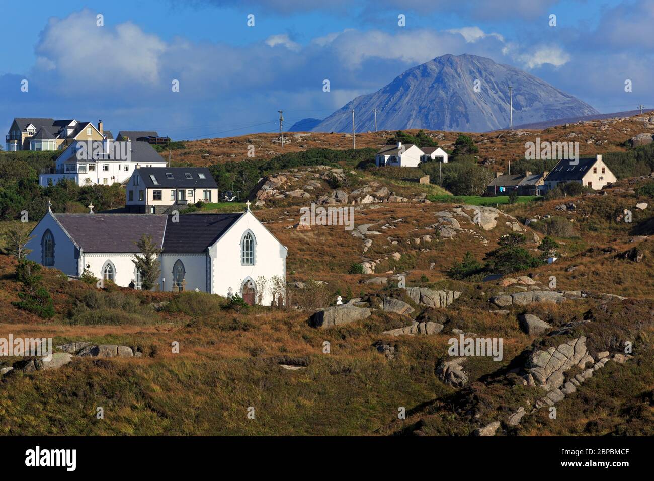 Monte Errigal da Cruit Island, Bunbg, Contea di Donegal, Irlanda, Europa Foto Stock