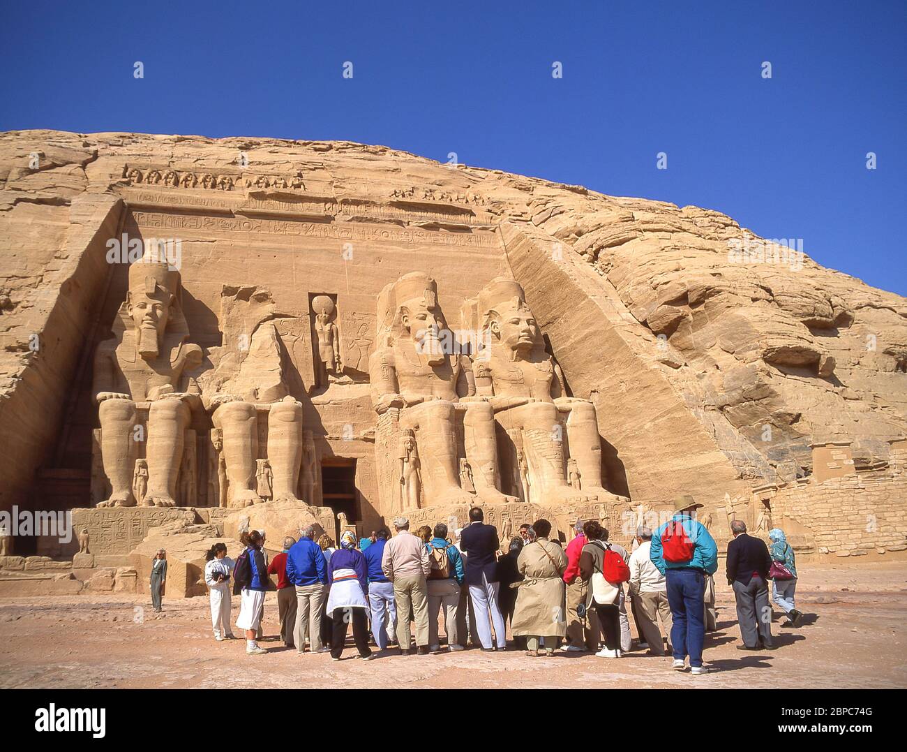 Grande tempio di Ramses II, Abu Simbel, Governatorato di Assuan, Repubblica d'Egitto Foto Stock