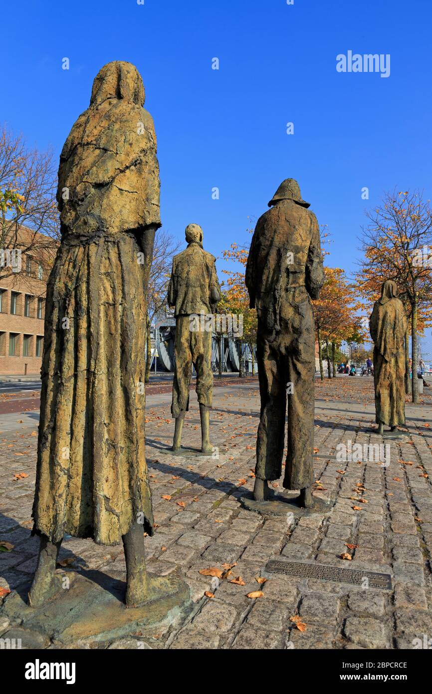 Memoriale della carestia, Custom House Quay, Dublino, Contea di Dublino, Irlanda, Europa Foto Stock