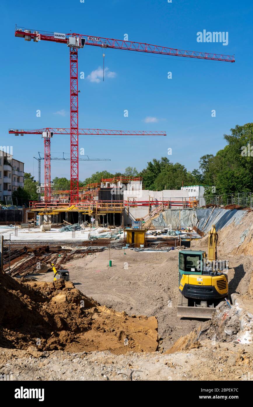 Cantiere del progetto di costruzione di alloggi Rübogen a Essen-Rüttenscheid, dove sono in costruzione 100 condomini, in 10 edifici, Essen, N. Foto Stock