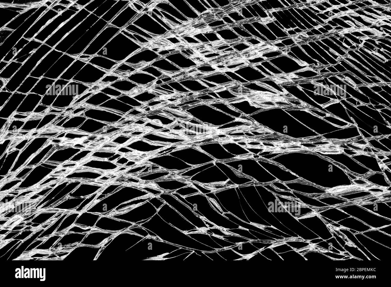 Primo piano: Rughe e crepe dello schermo dello smartphone causate da urti e cadute Foto Stock