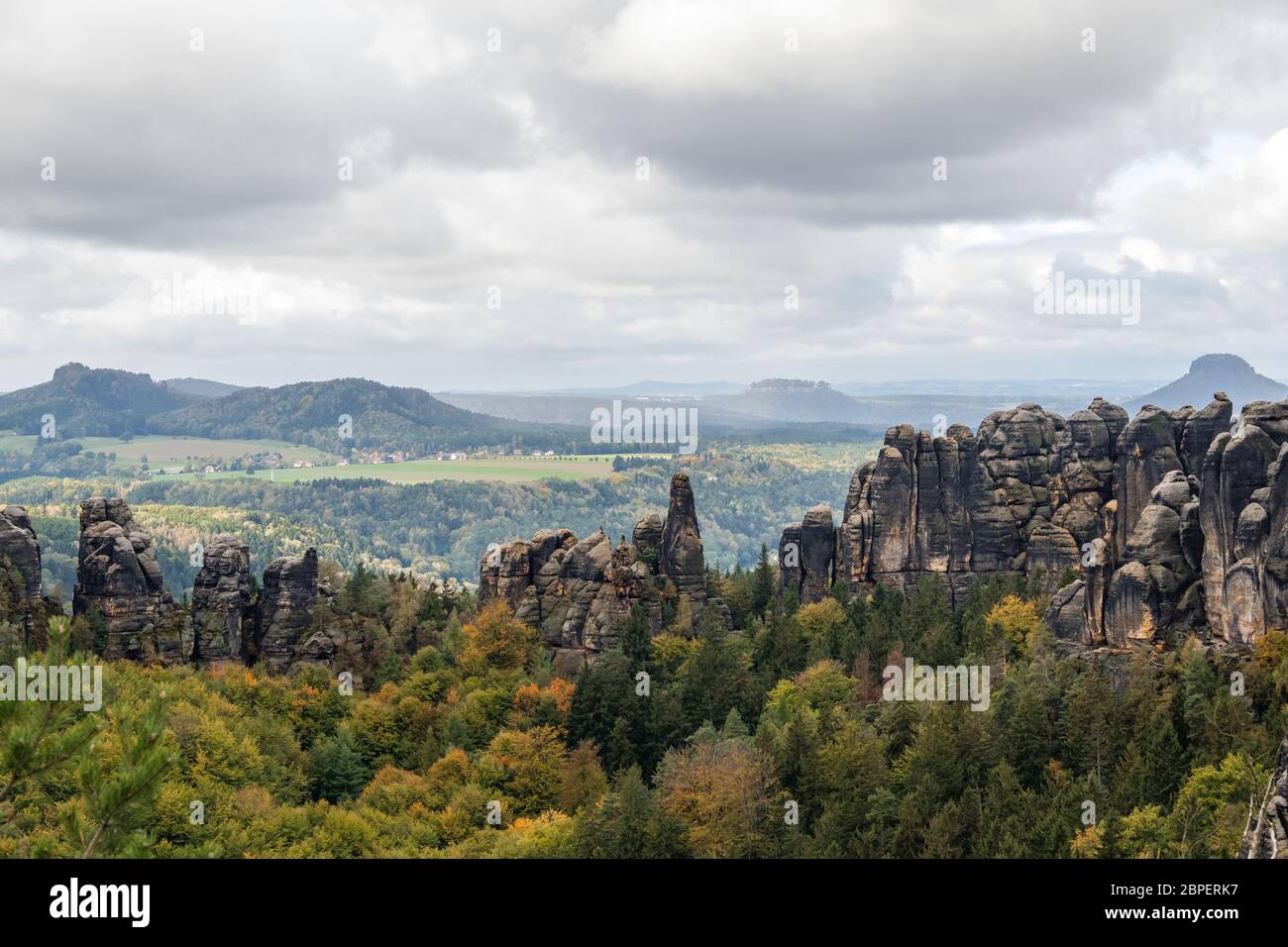 Herbst im Regione Svizzera Sassone Bad Schandau Schrammsteine Foto Stock