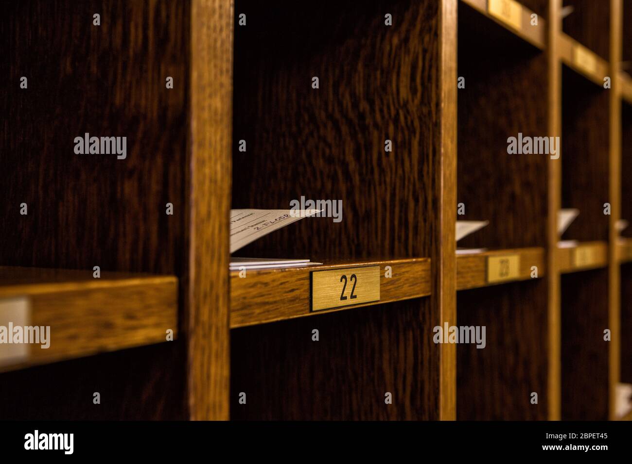 Molti hotel key card in un armadio Foto Stock