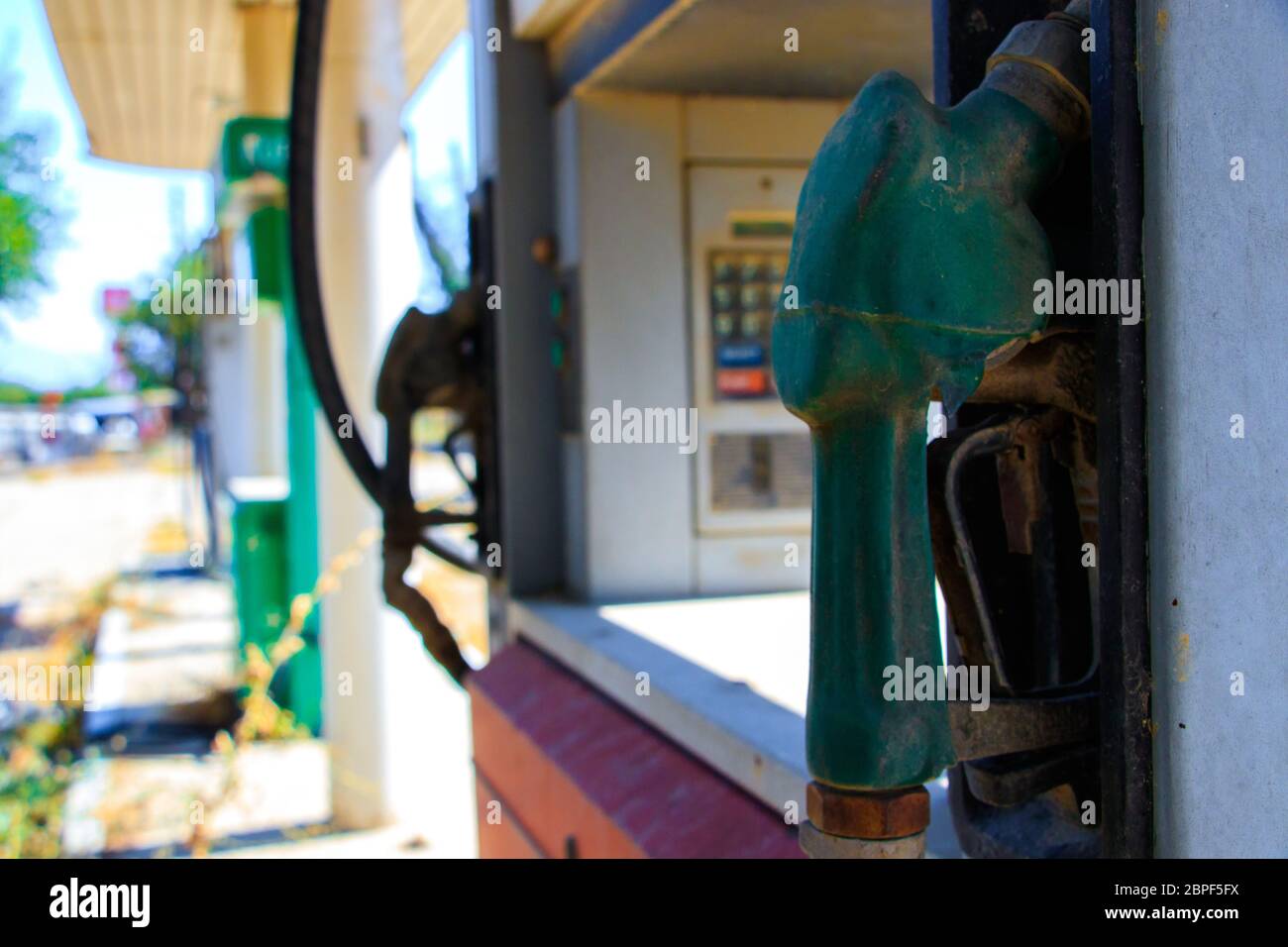 Vecchia stazione di servizio Foto Stock