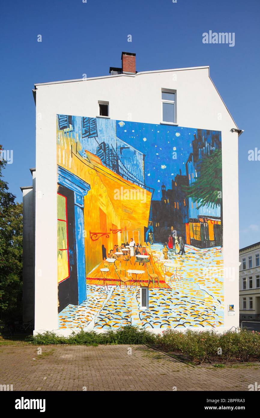 Edificio residenziale dipinto di colore, Wilhelmshaven, bassa Sassonia, Germania, Europa Foto Stock