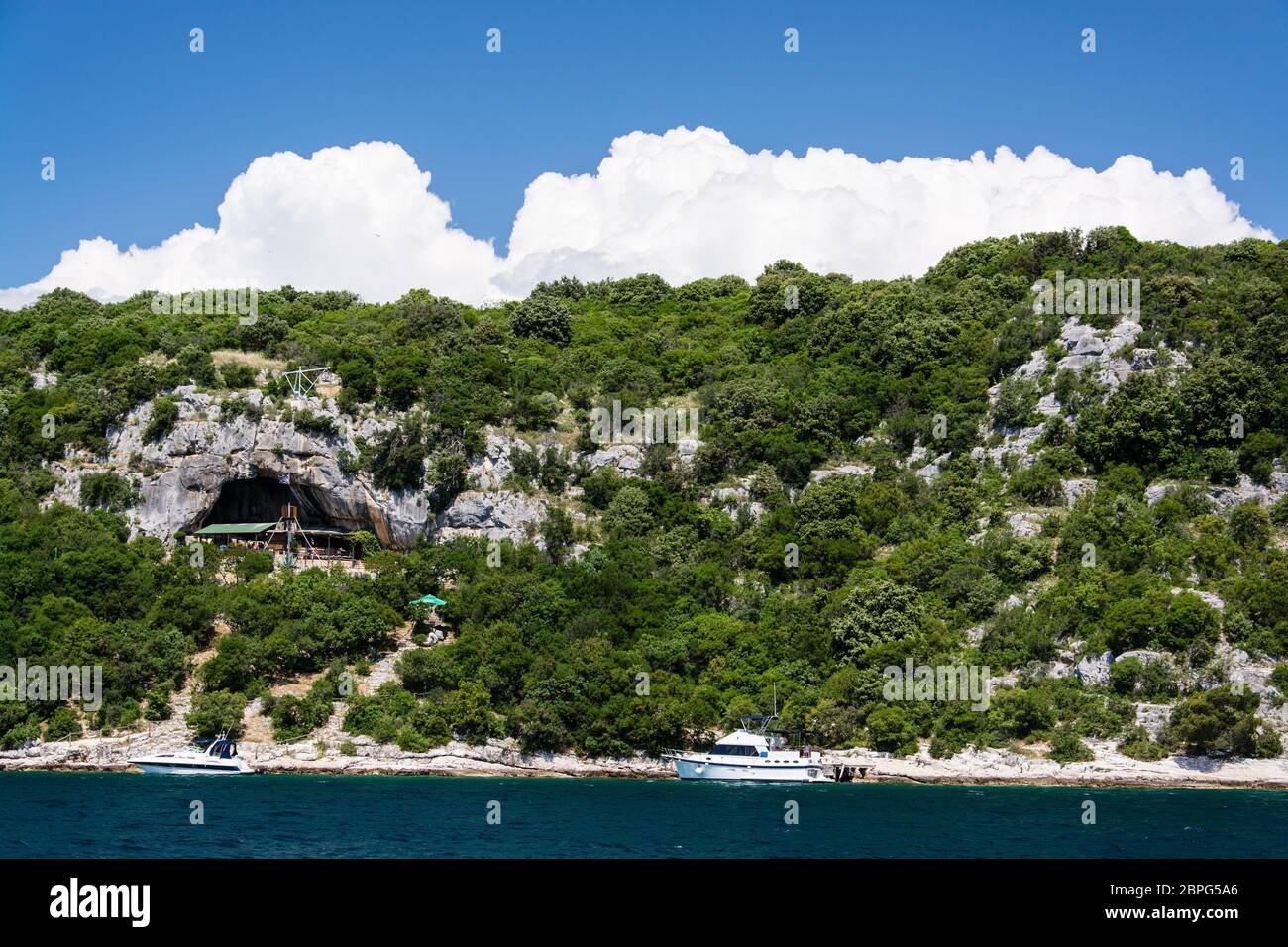 La Baia di Lim e la valle è una peculiare caratteristica geografica sulla costa occidentale dell' Istria, Croazia. Foto Stock