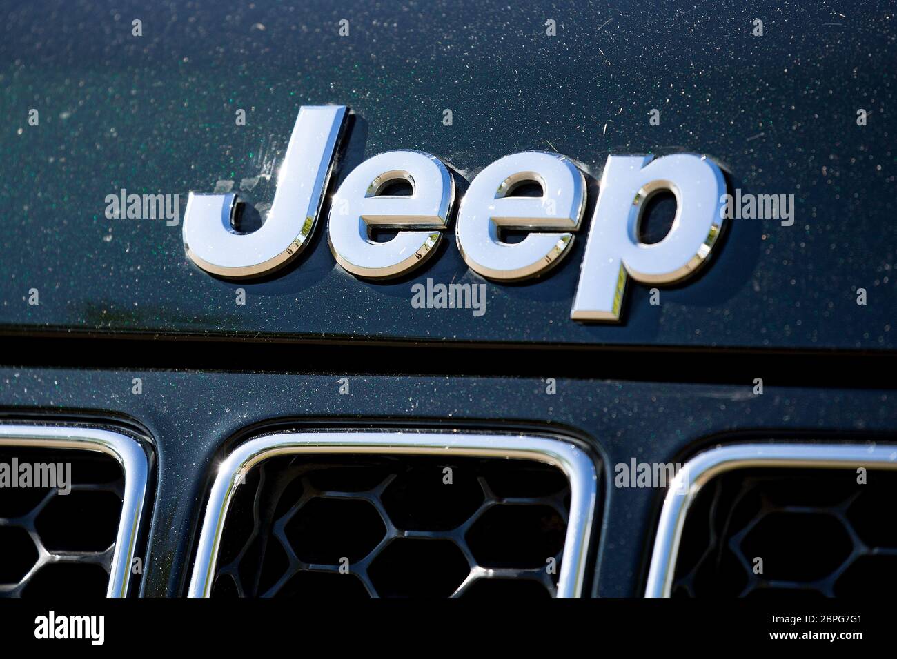 Osnabrueck Germania 17 Maggio 2020 Immagini Simbolo 2020 Jeep Logo osnabrueck-germania-17-maggio-2020-immagini-simbolo-2020-jeep-logo