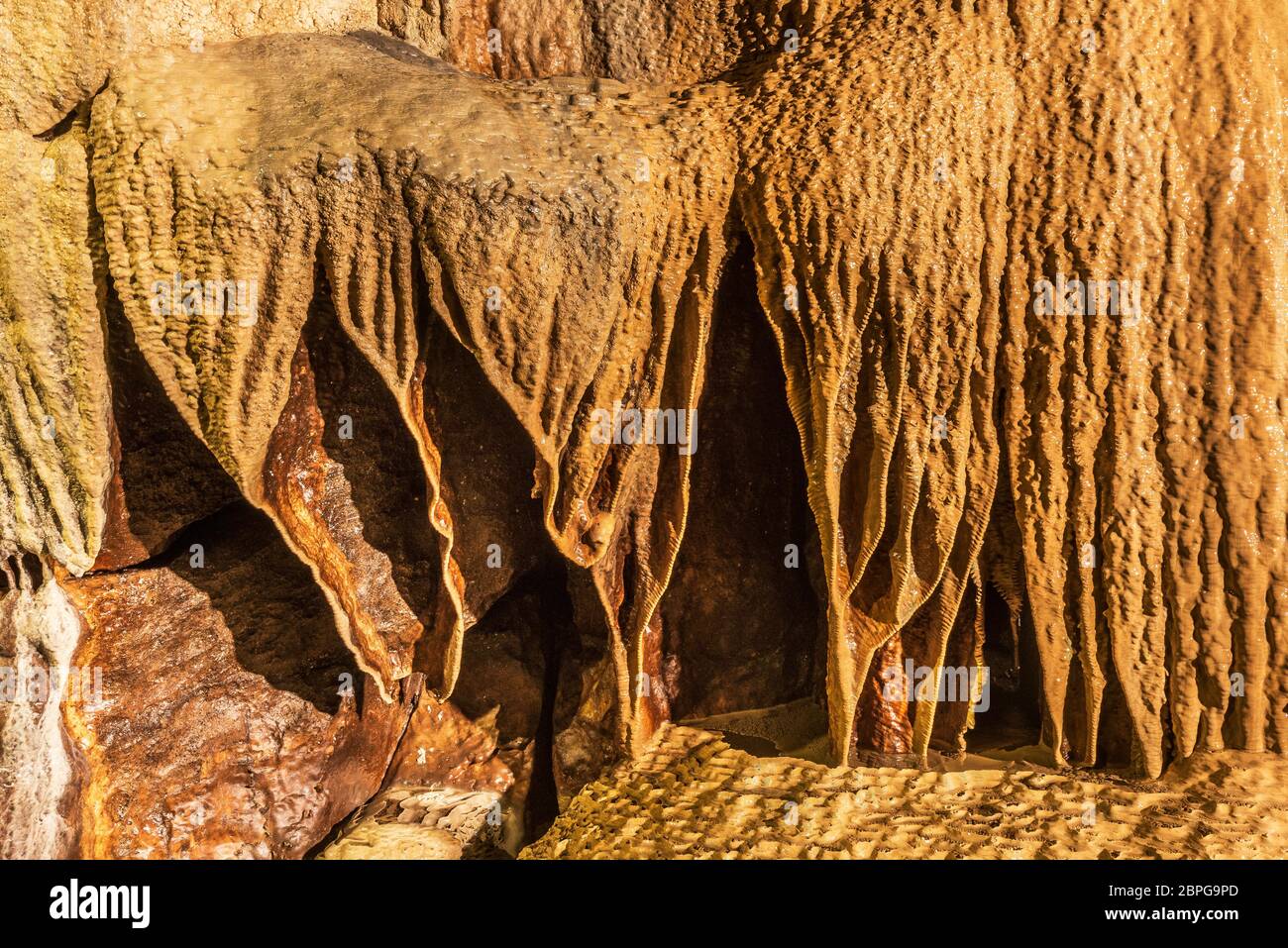 ingleborough cave,clapham,yorkshire,yorkshire dales,clapham beck,inghilterra,uk,europa Foto Stock