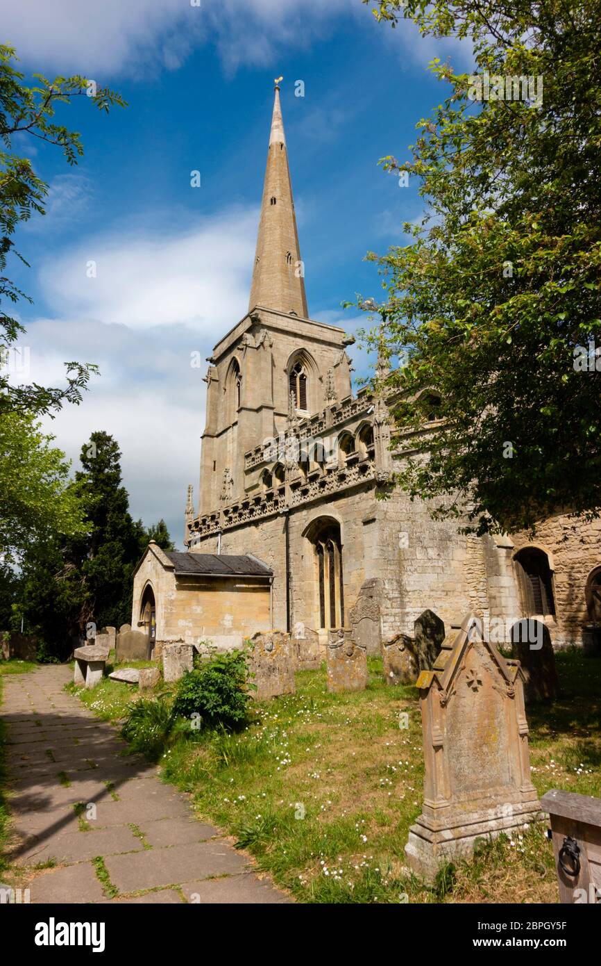 Chiesa parrocchiale anglicana di Saint Martins, villaggio di Ancaster, Lincolnshire, Inghilterra Foto Stock